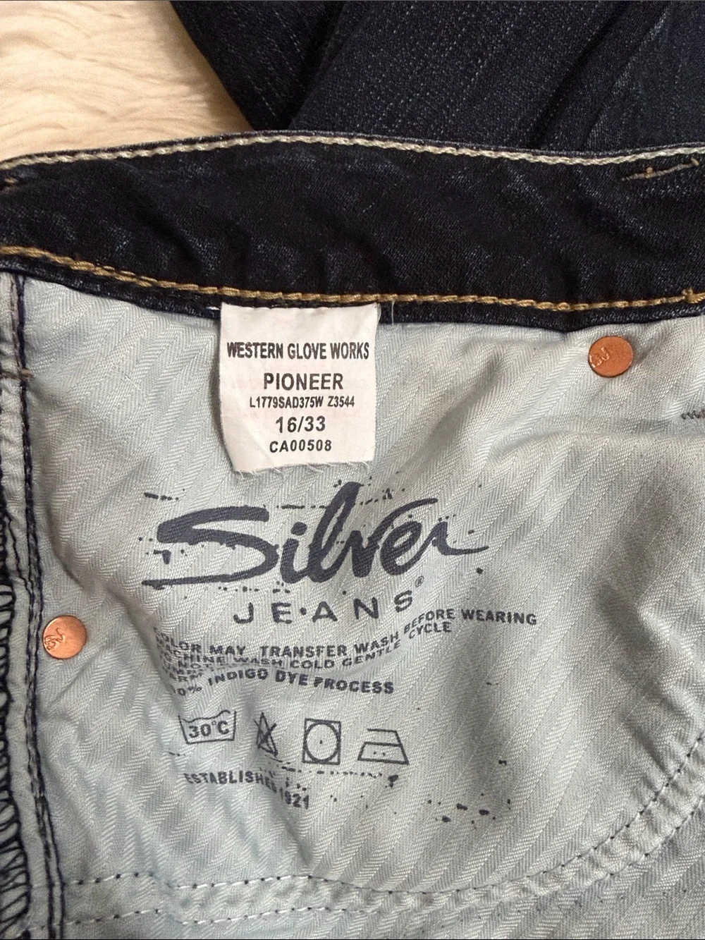 Silver Jeans Dark Wash Mid Rise Pioneer Flap Pocket Jeans Size 16/33